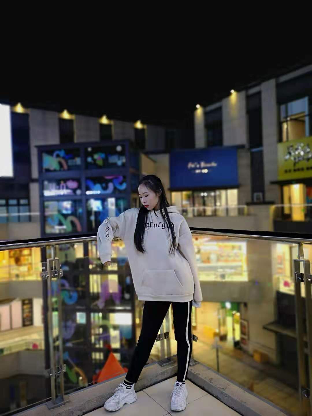 100*100